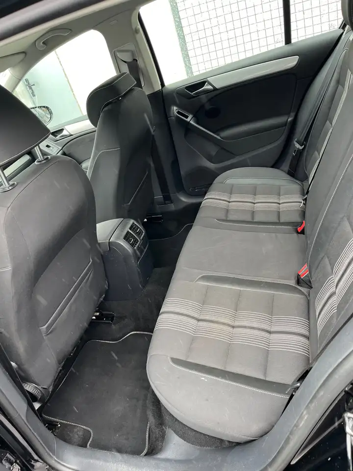 Volkswagen Golf Standard Model — photo 6
