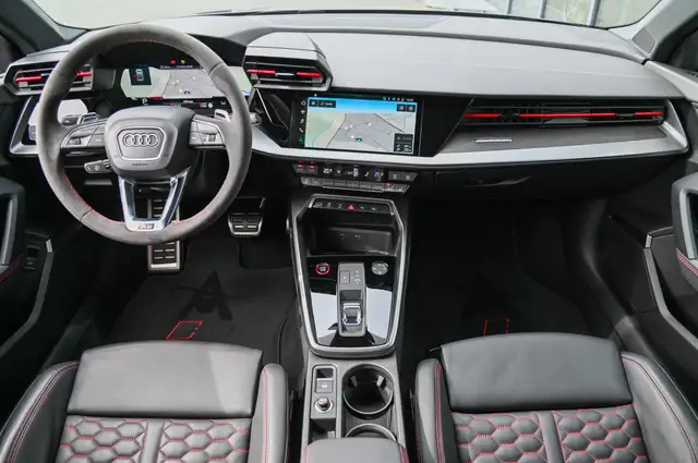 Audi RS3 view 10
