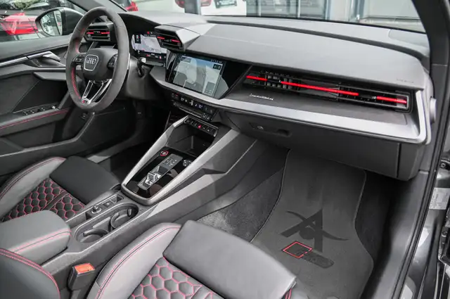 Audi RS3 view 11