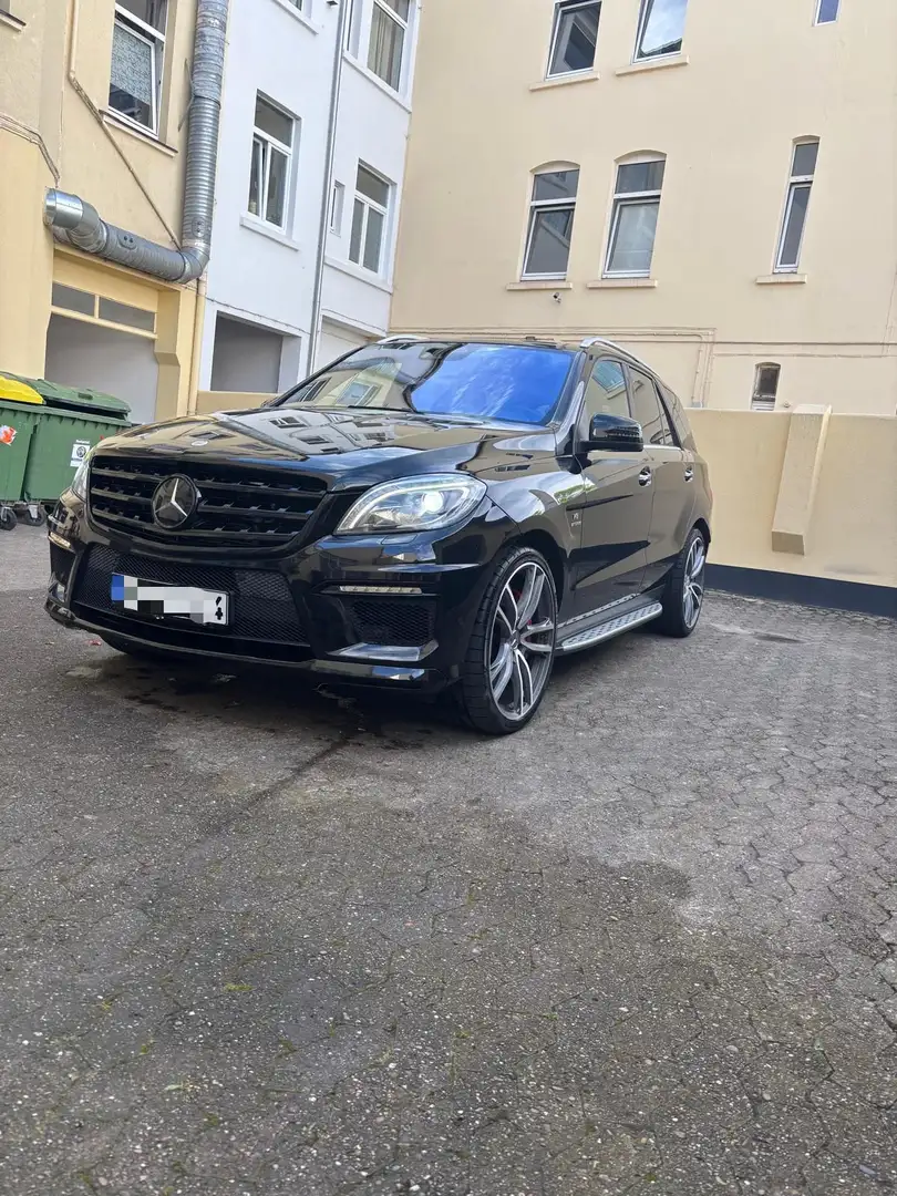 Mercedes-Benz ML 63 AMG 4Matic SPEEDSHIFT 7G-TRONIC Performance Package - 1