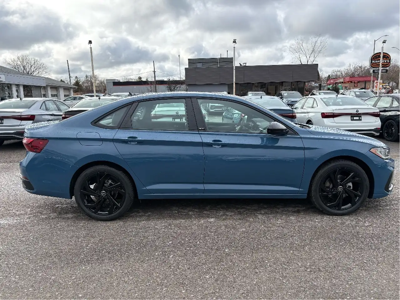 Volkswagen Jetta снимка Volkswagen Jetta