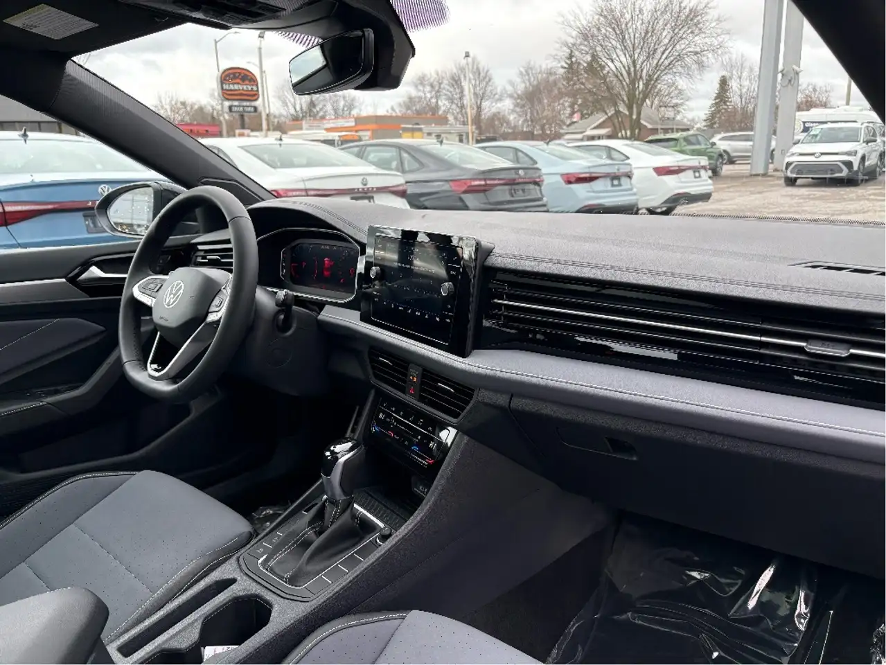 Volkswagen Jetta снимка Volkswagen Jetta