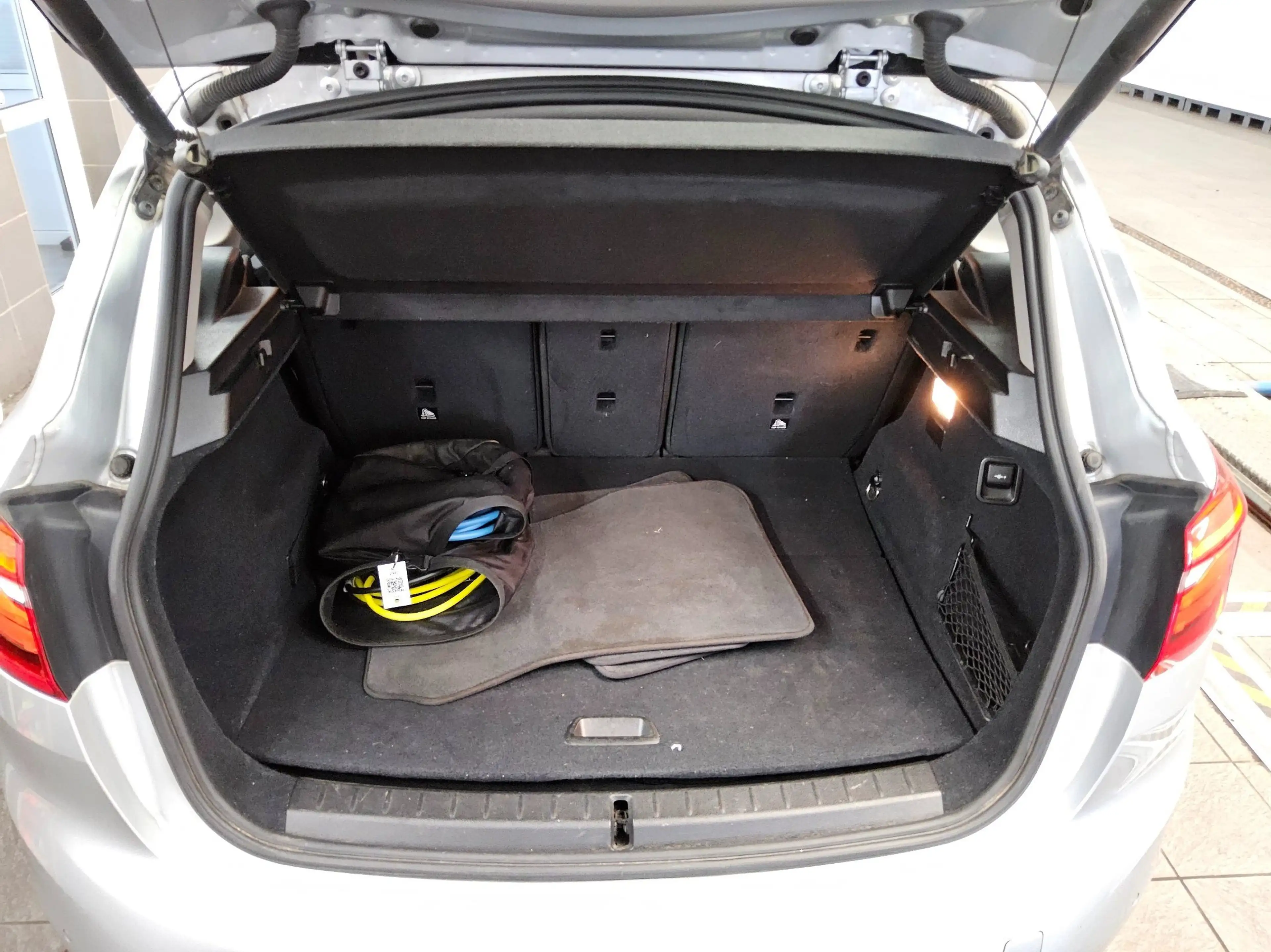BMW 225 Active Tourer Advantage Navi LED Pano Shz — photo 12