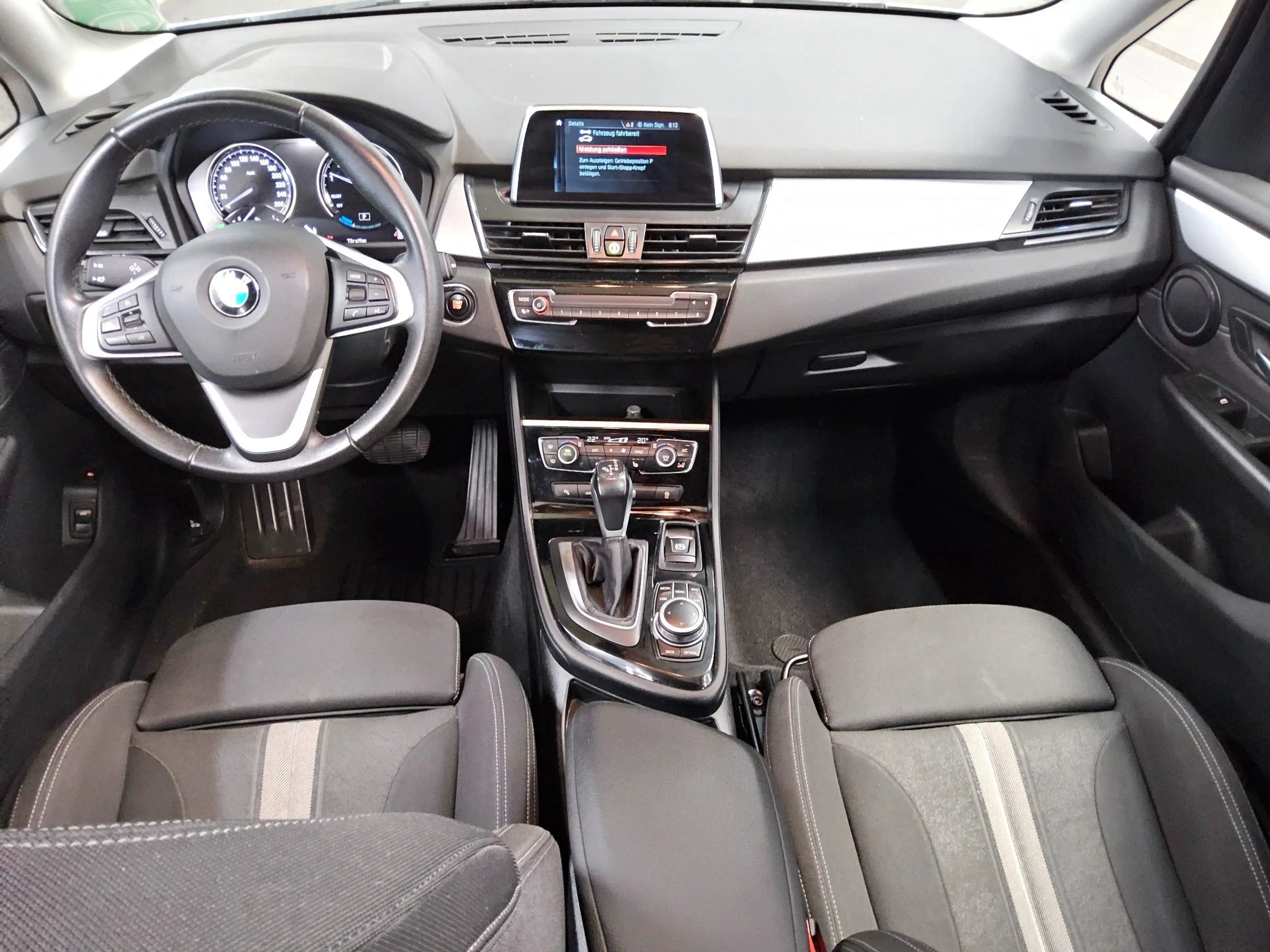 BMW 225 Active Tourer Advantage Navi LED Pano Shz — photo 5