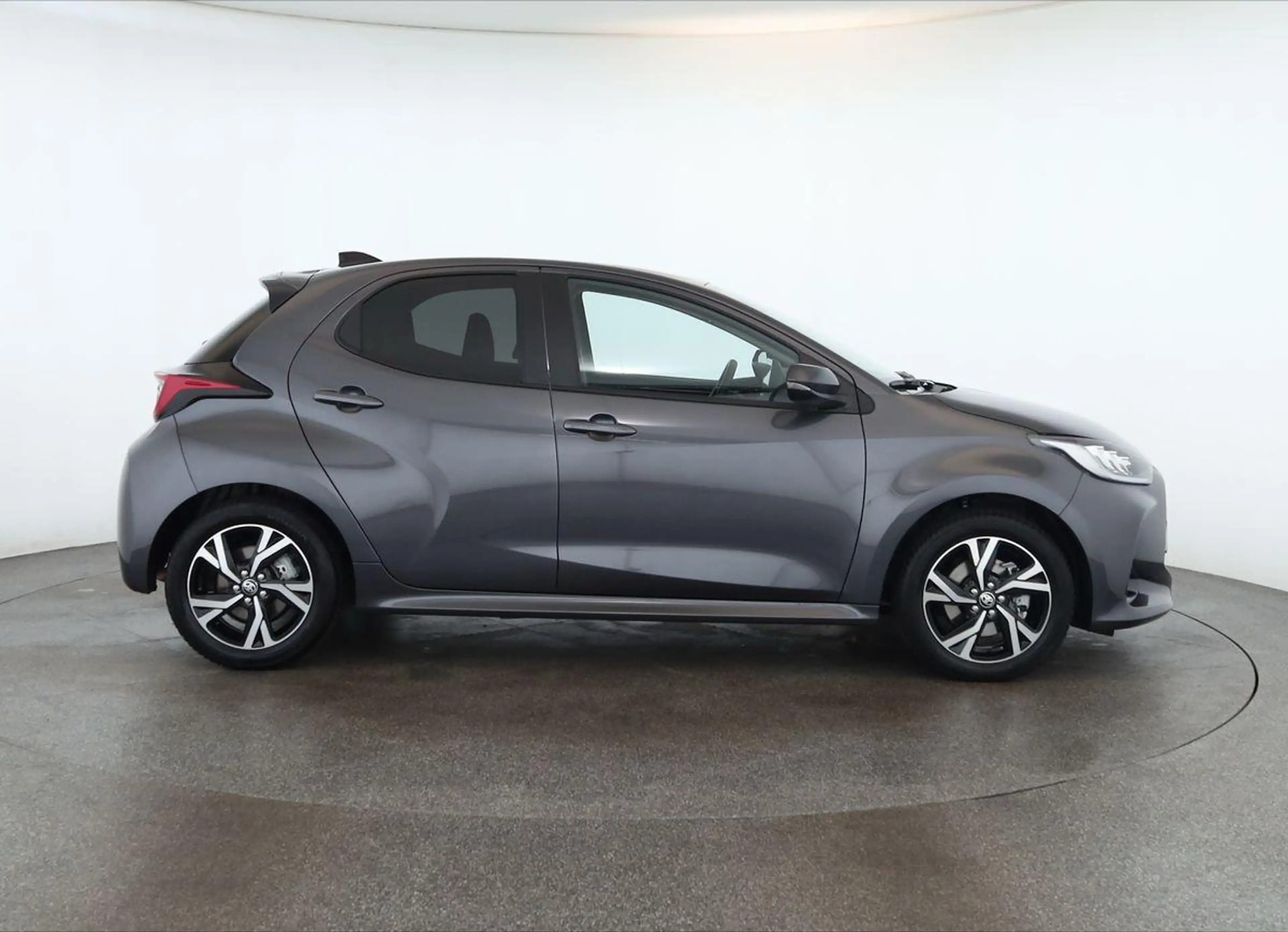 Toyota Yaris Hybrid 116 Teamplayer LED App SHZ Key Kam — photo 4