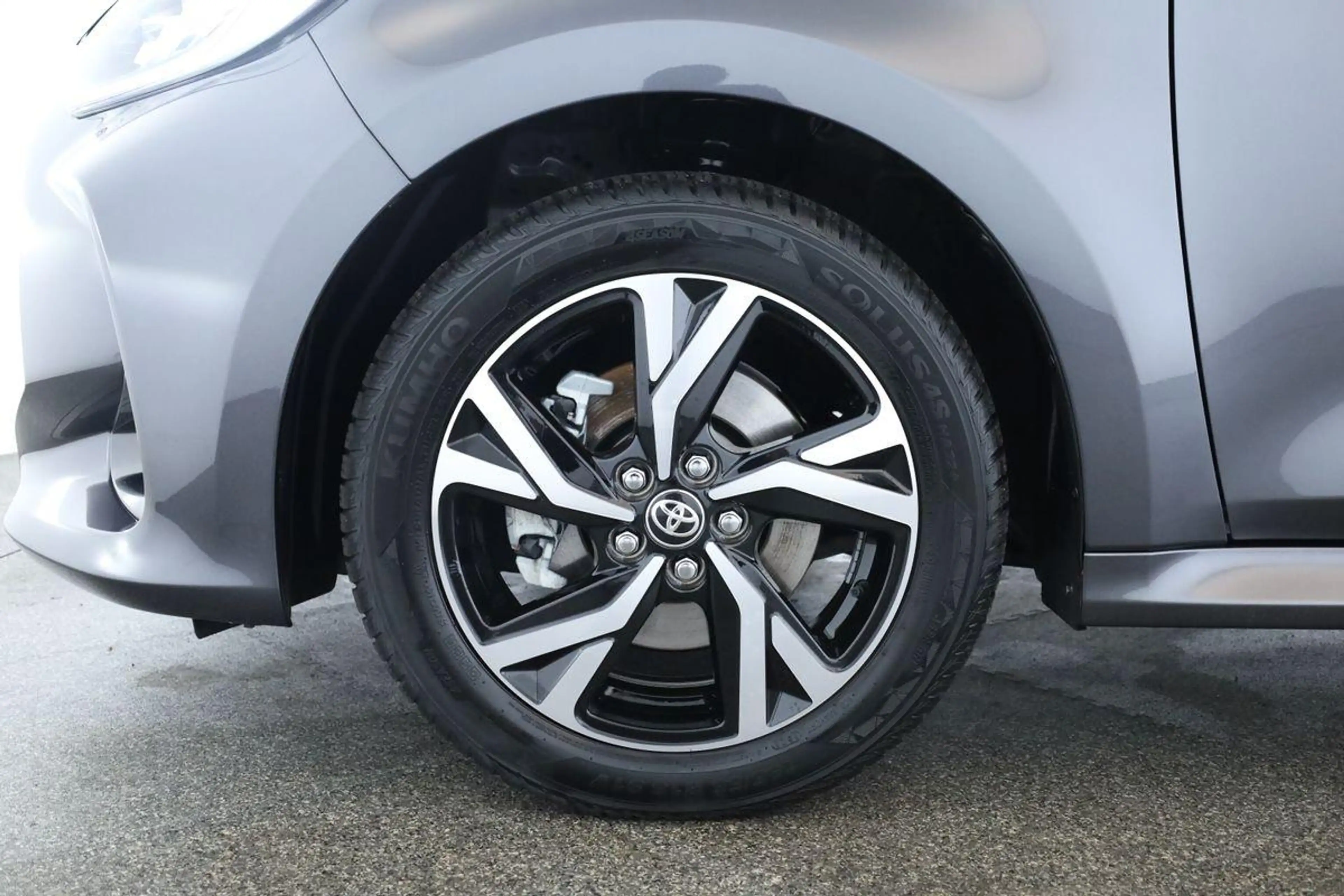 Toyota Yaris Hybrid 116 Teamplayer LED App SHZ Key Kam — photo 7