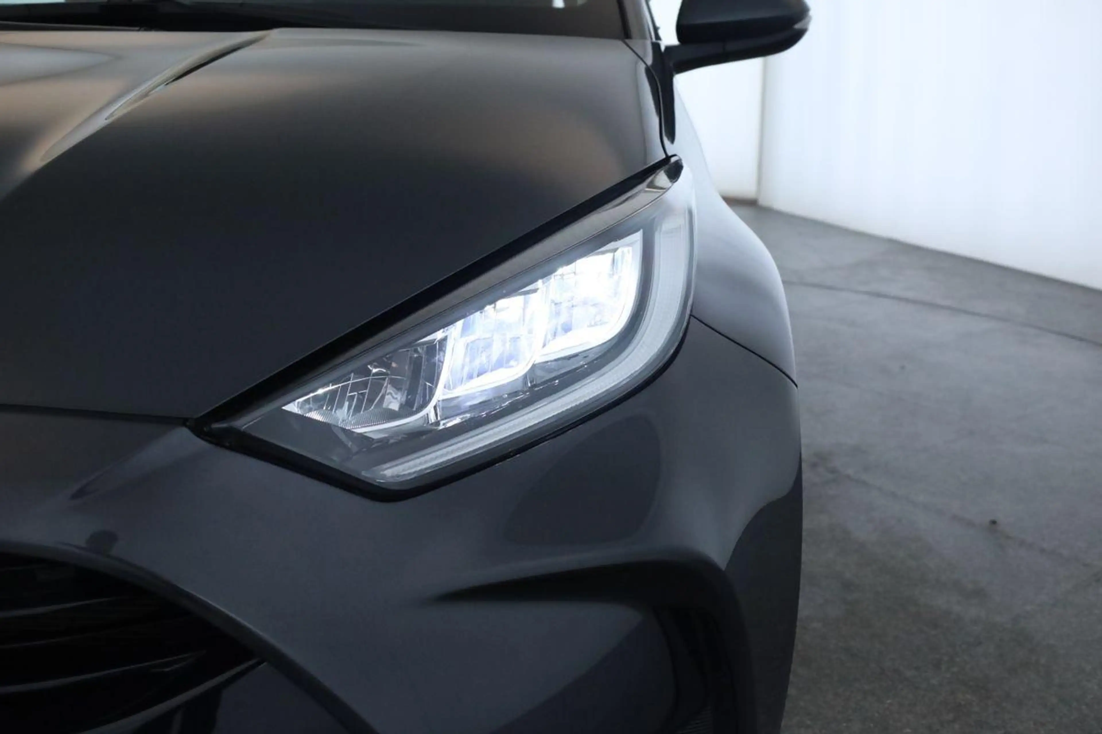 Toyota Yaris Hybrid 116 Teamplayer LED App SHZ Key Kam — photo 9