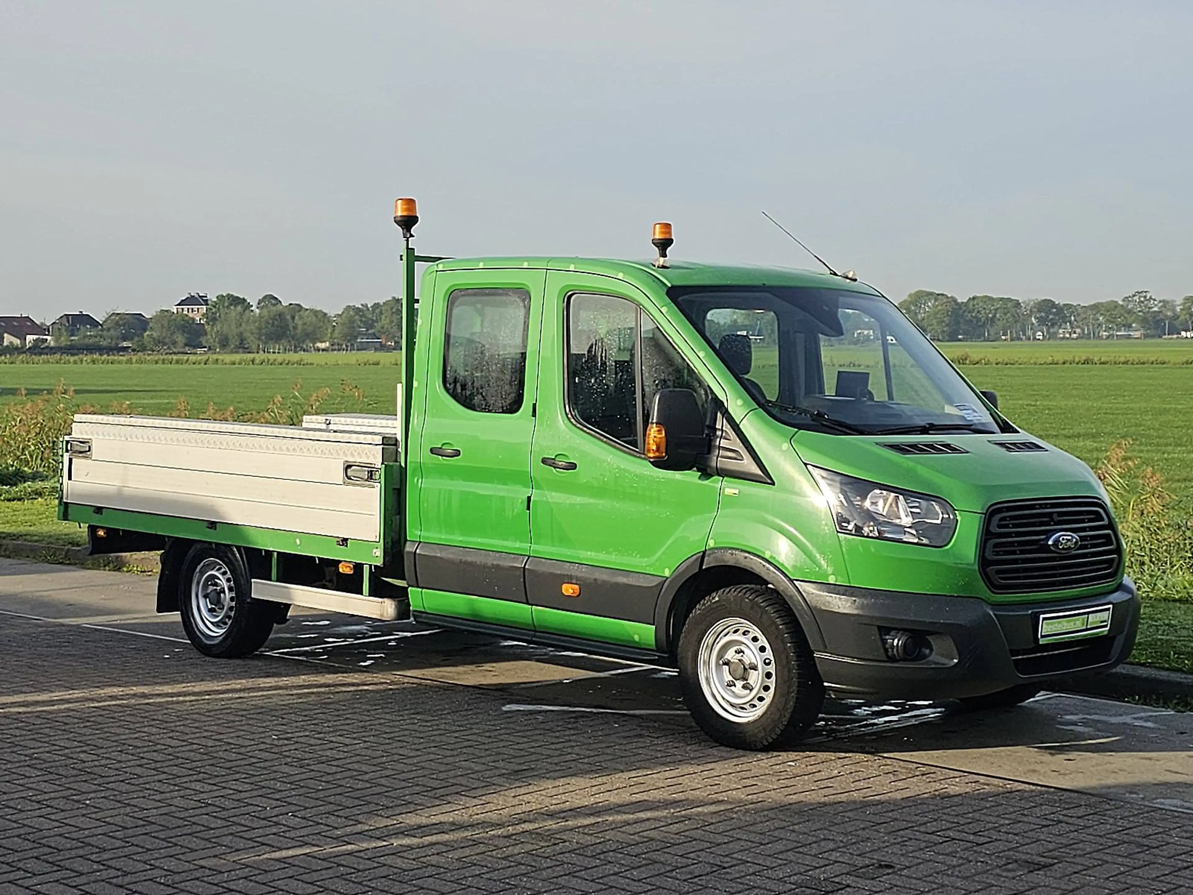 Ford Transit 2.0 TDCI 130 DC L4 AMB. — photo 5