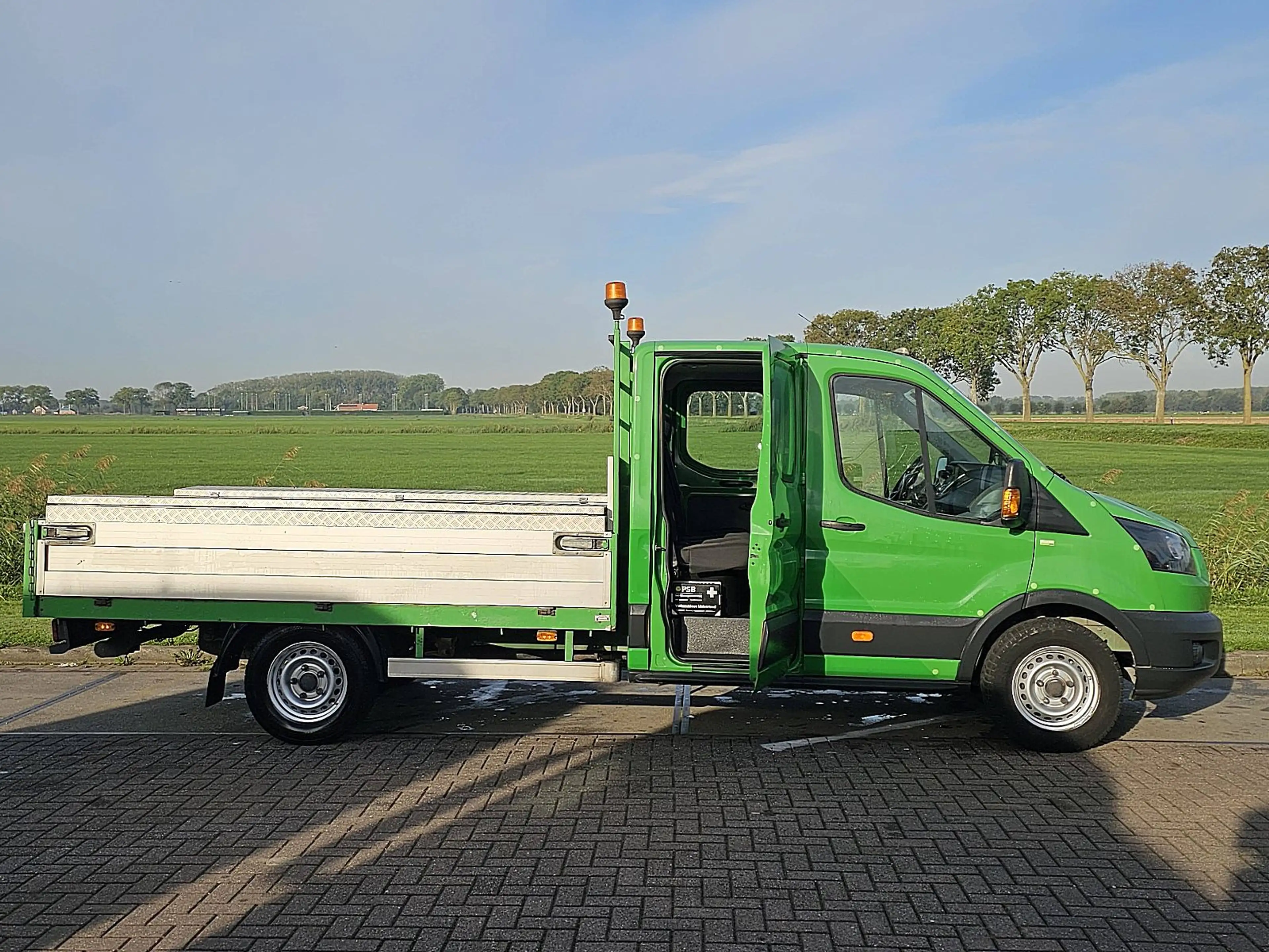 Ford Transit 2.0 TDCI 130 DC L4 AMB. — photo 15