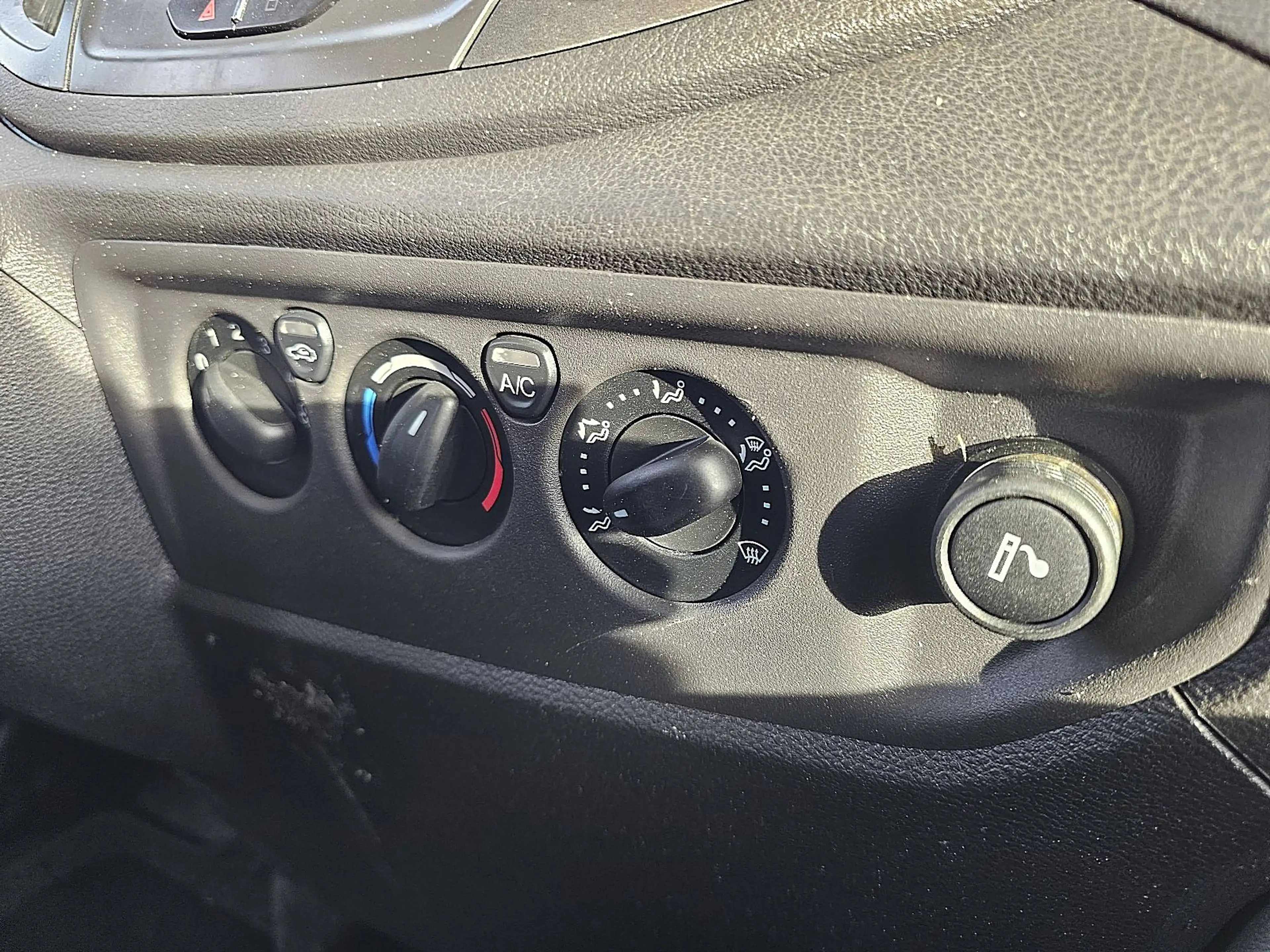 Ford Transit 2.0 TDCI 130 DC L4 AMB. — photo 10