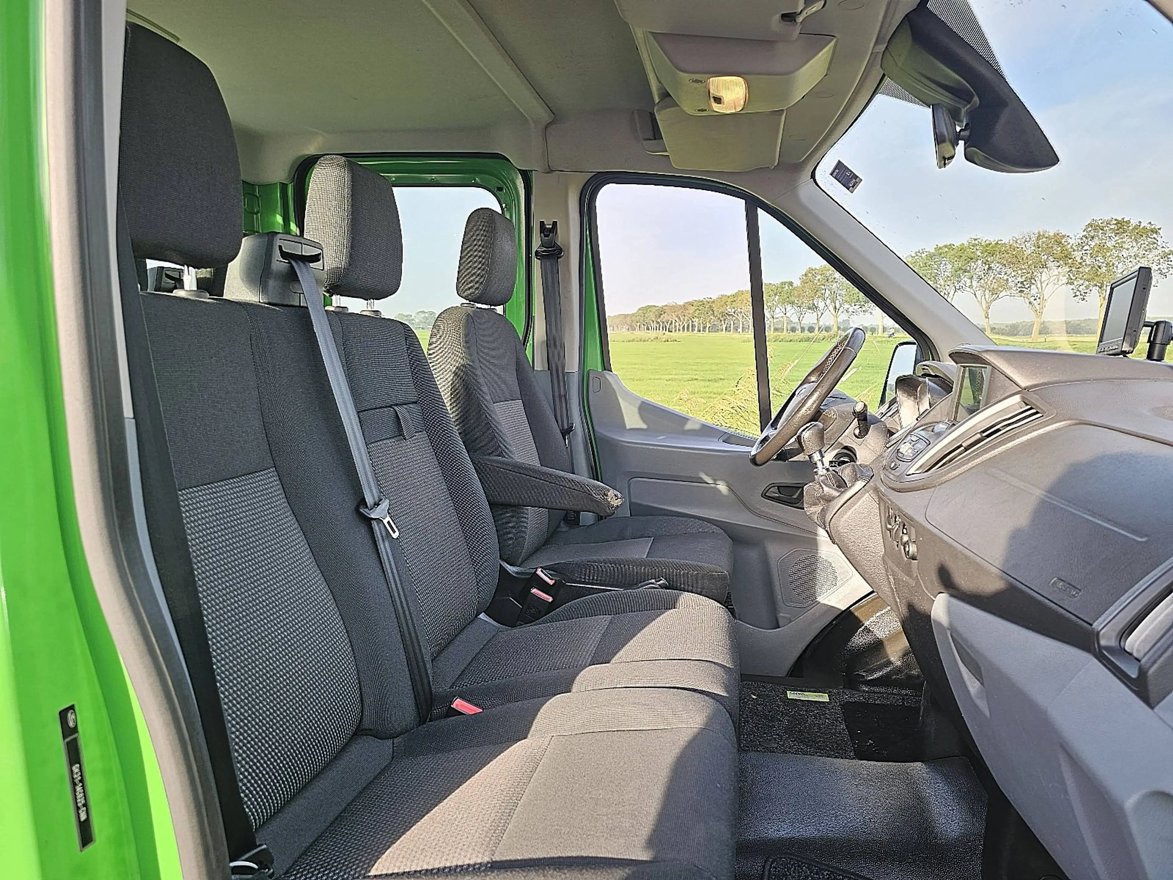 Ford Transit 2.0 TDCI 130 DC L4 AMB. — photo 7