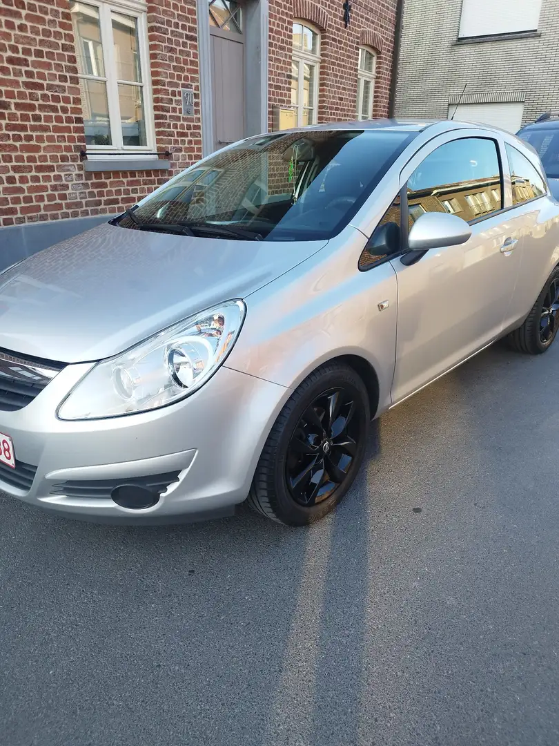 Opel Corsa 3p 1.2 Enjoy c/radio - 1