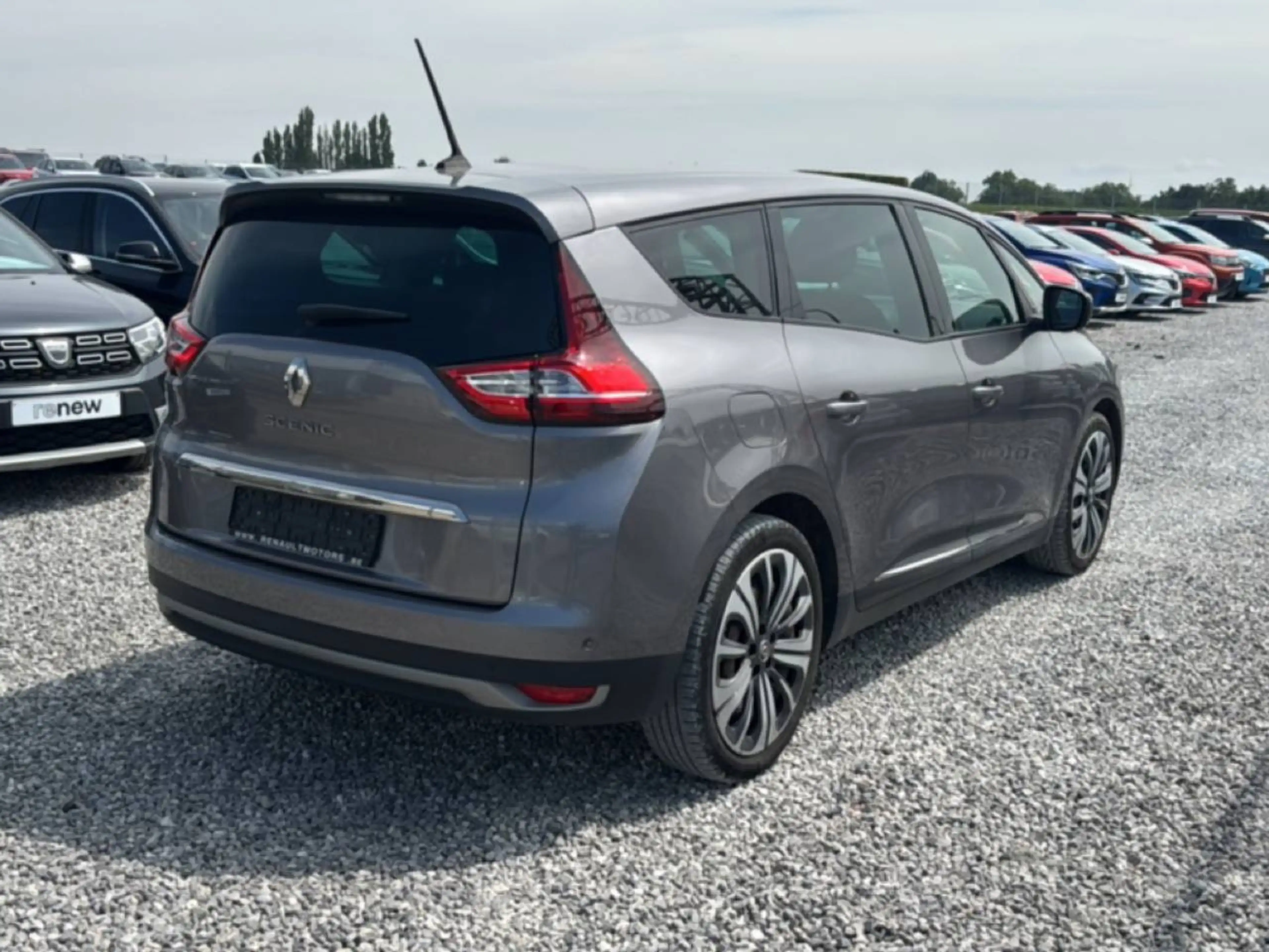 Renault Grand Scenic Grand Scénic 1.33 TCe Equilibre GPF — photo 3