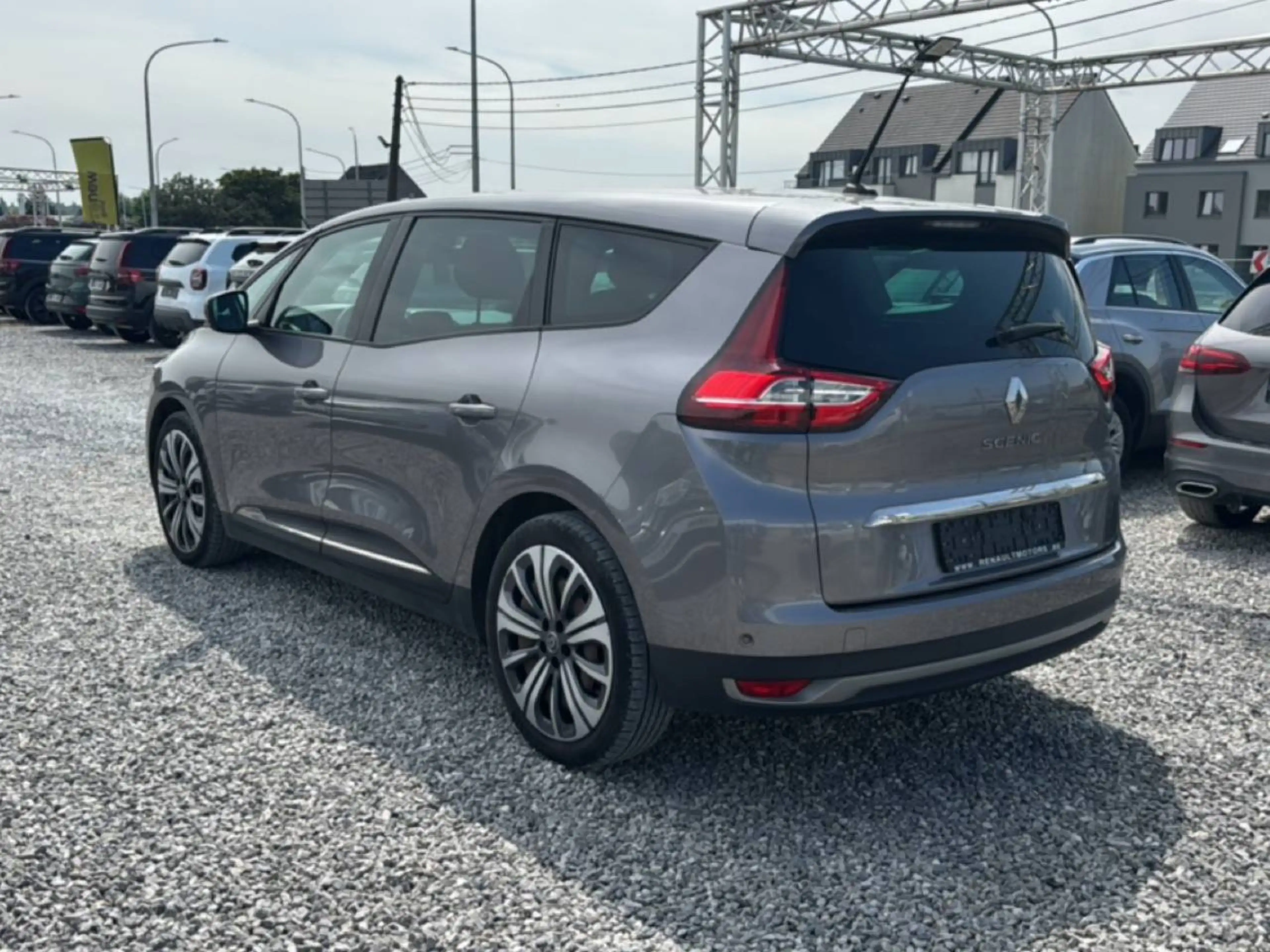 Renault Grand Scenic Grand Scénic 1.33 TCe Equilibre GPF — photo 4