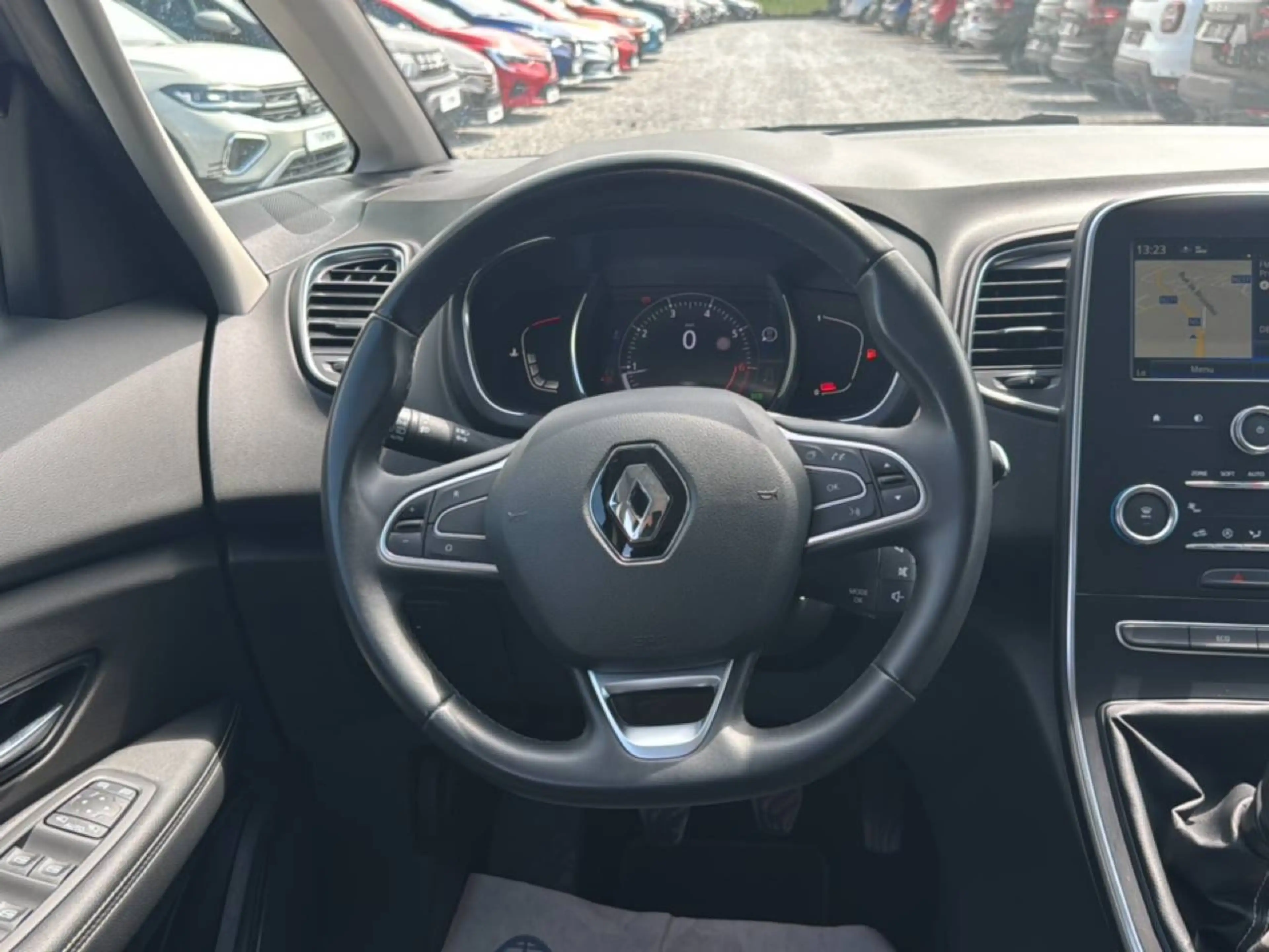 Renault Grand Scenic Grand Scénic 1.33 TCe Equilibre GPF — photo 7