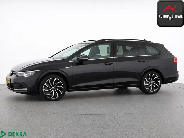 Volkswagen Golf view 2