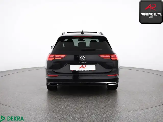 Volkswagen Golf view 4