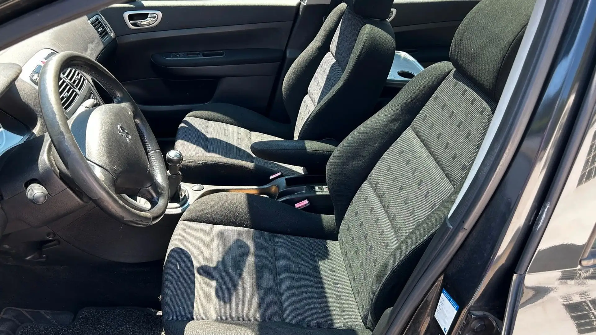 Peugeot 307 Break/ SW Premium / Panoramadach / Klima Schwarz - 2