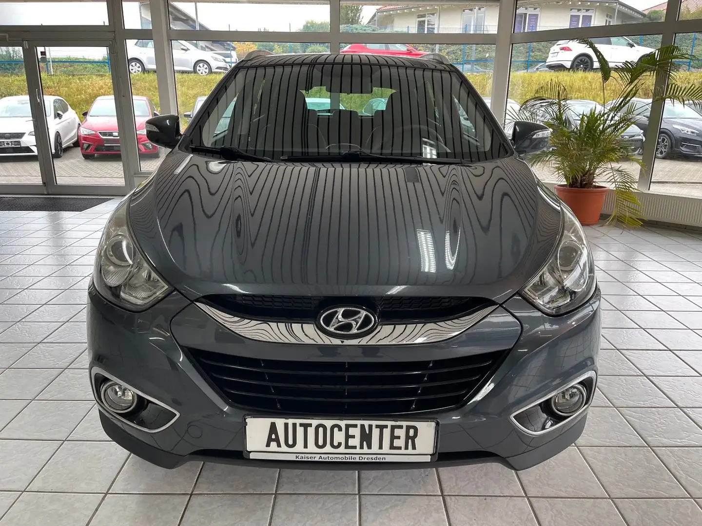 Hyundai iX35 Style 2WD *Leder*ggf.AHK*SiitzHeiz*Klima* Grau - 2
