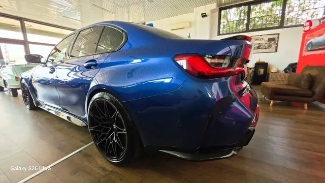BMW M3 view 9