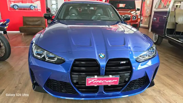 BMW M3 view 5