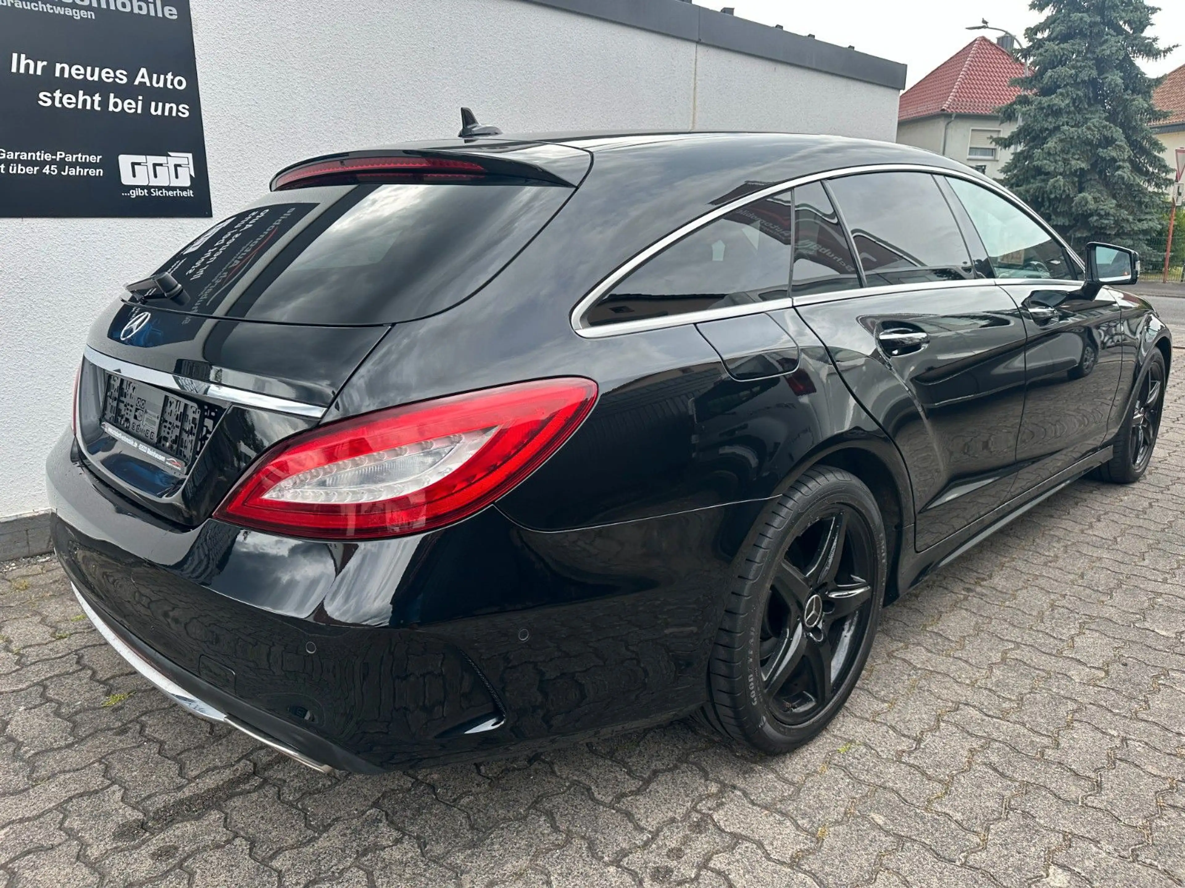 Mercedes-Benz CLS CLS 350d Shooting Brake 4Matic AMG Leder eSD LED — photo 15