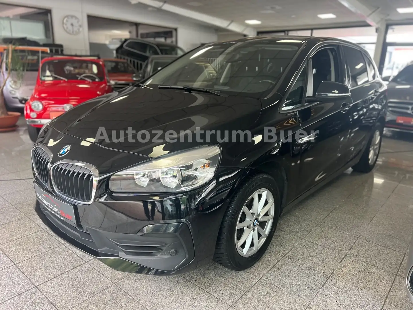 BMW 218 Baureihe 2 Active Tourer 218 i Noir - 2