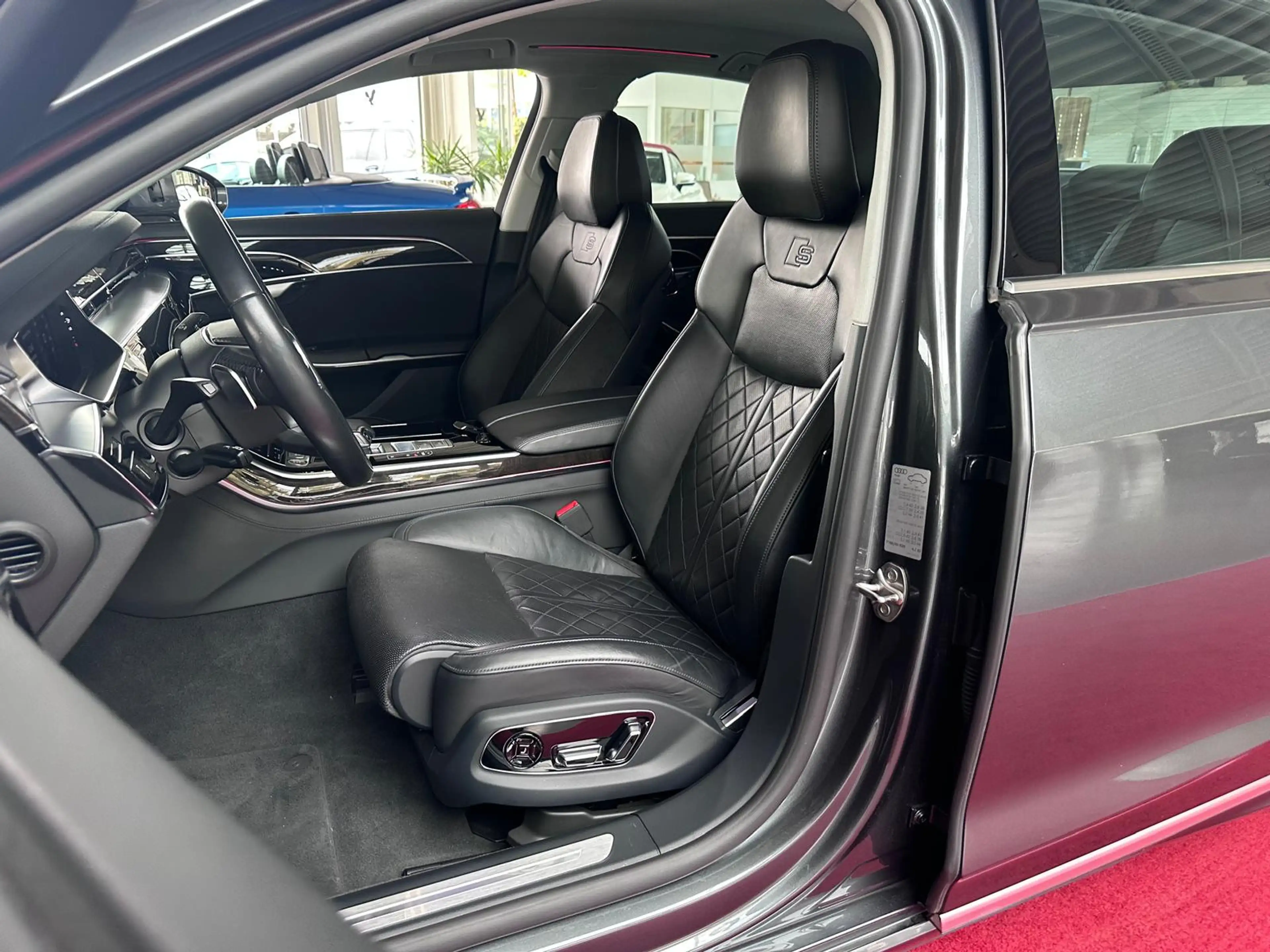 Audi A8 60 TDI quattro S Line Sport Paket LASER ACC — photo 14