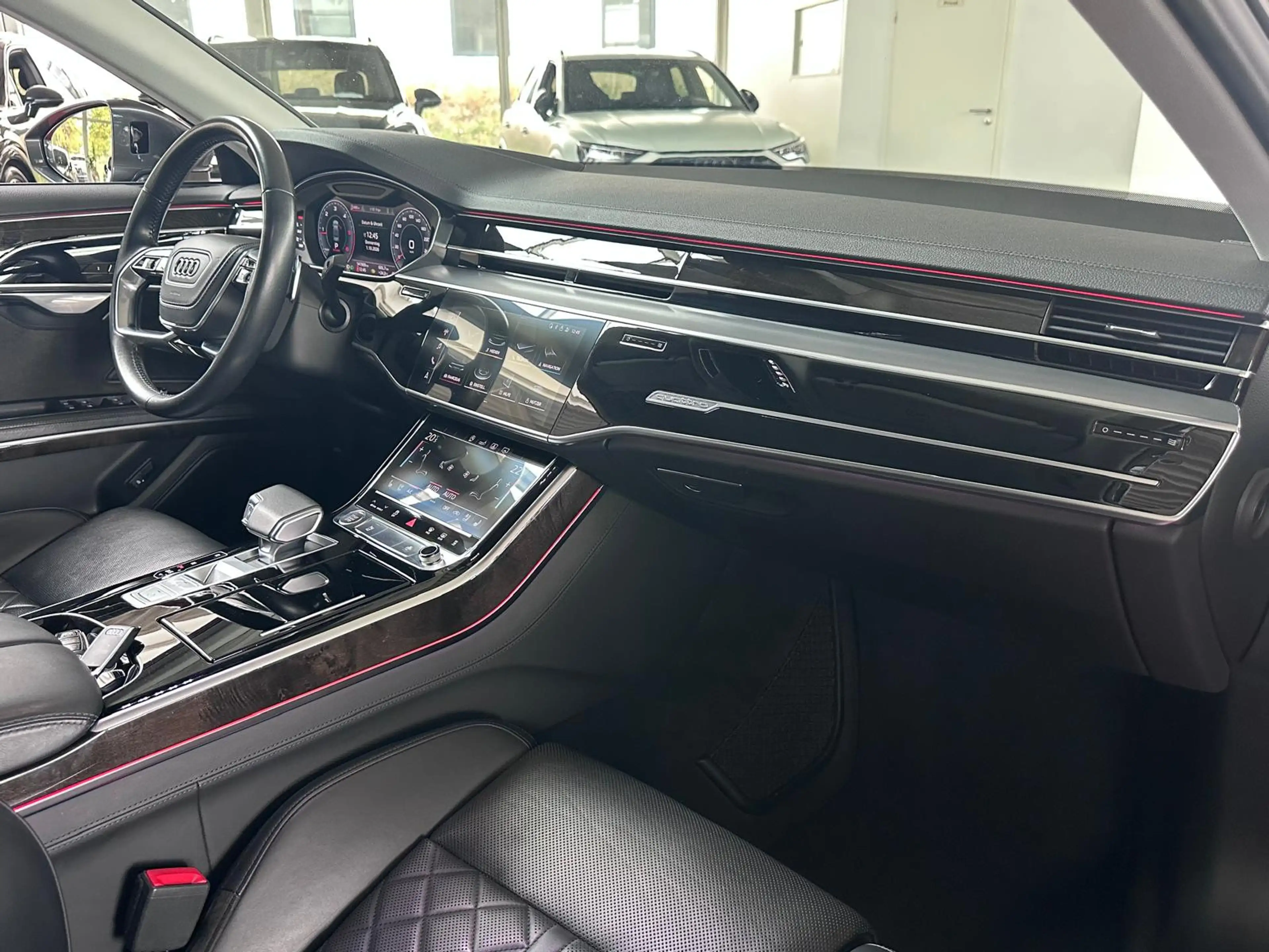 Audi A8 60 TDI quattro S Line Sport Paket LASER ACC — photo 10