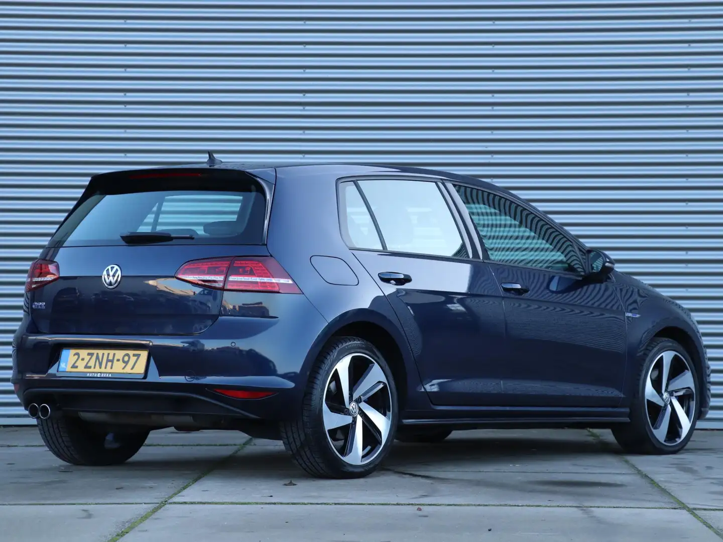 Volkswagen Golf GTE 1.4 TSI *Leder*Adaptive Cruise*Trekhaak* Blau - 2