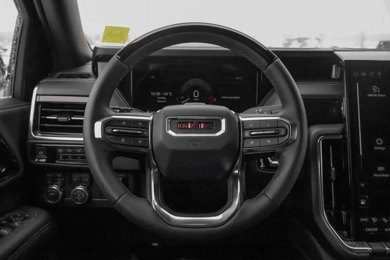 GMC Yukon снимка GMC Yukon