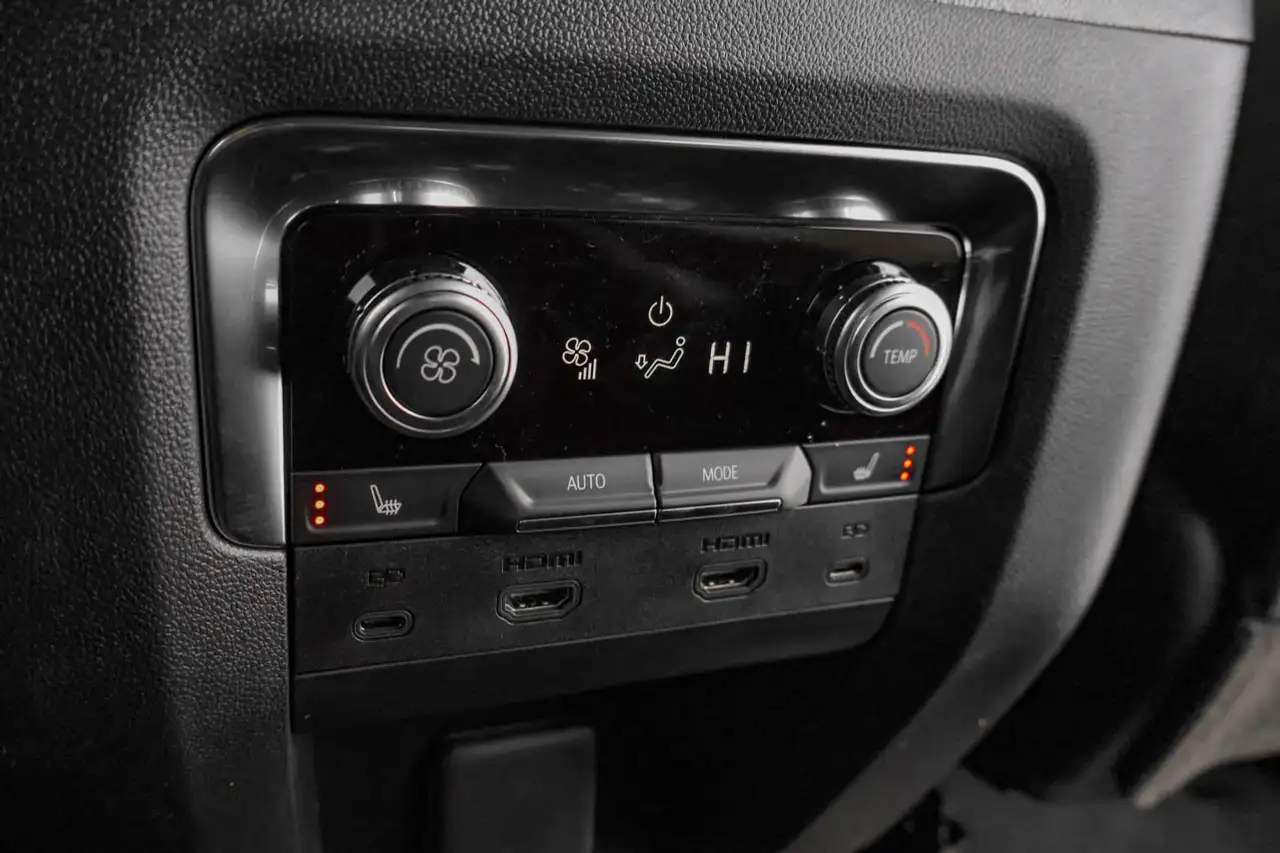 GMC Yukon снимка GMC Yukon