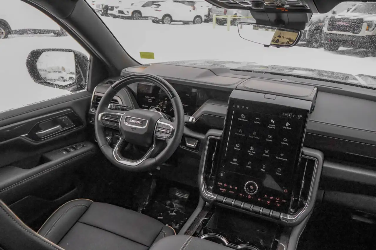 GMC Yukon снимка GMC Yukon