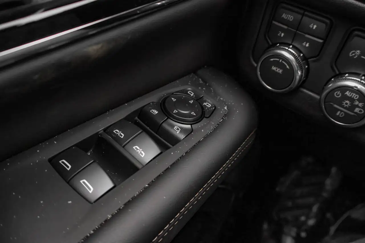 GMC Yukon снимка GMC Yukon
