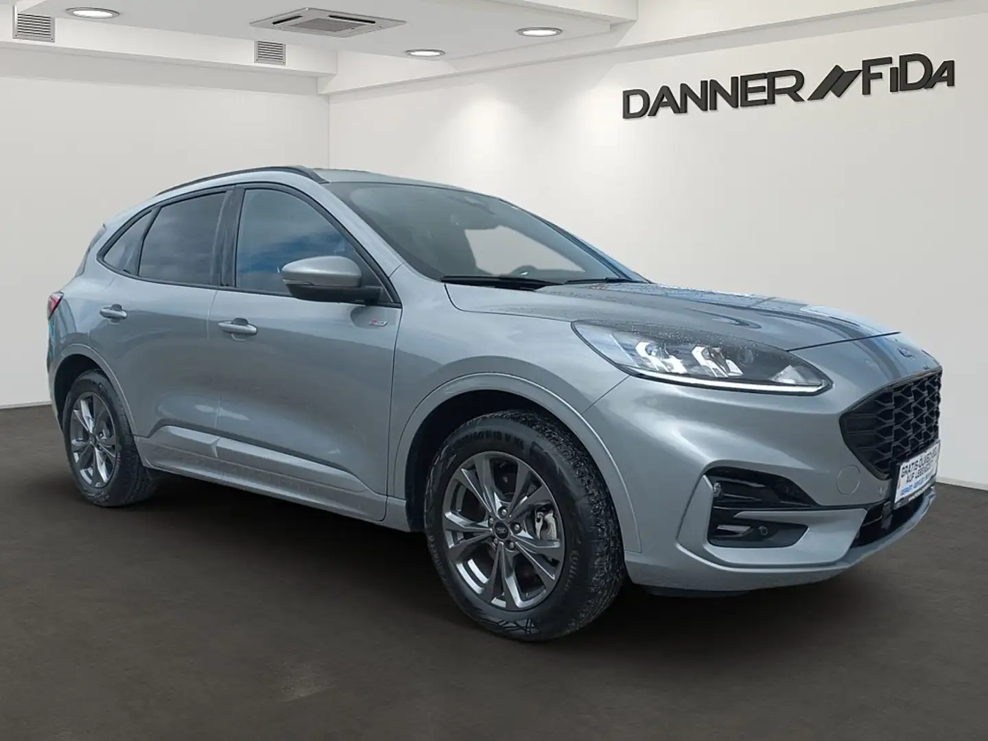Ford Kuga 226PS  2,5l Duratec-BENZIN /HYBRID PHEV ST-Line... Silber - 2