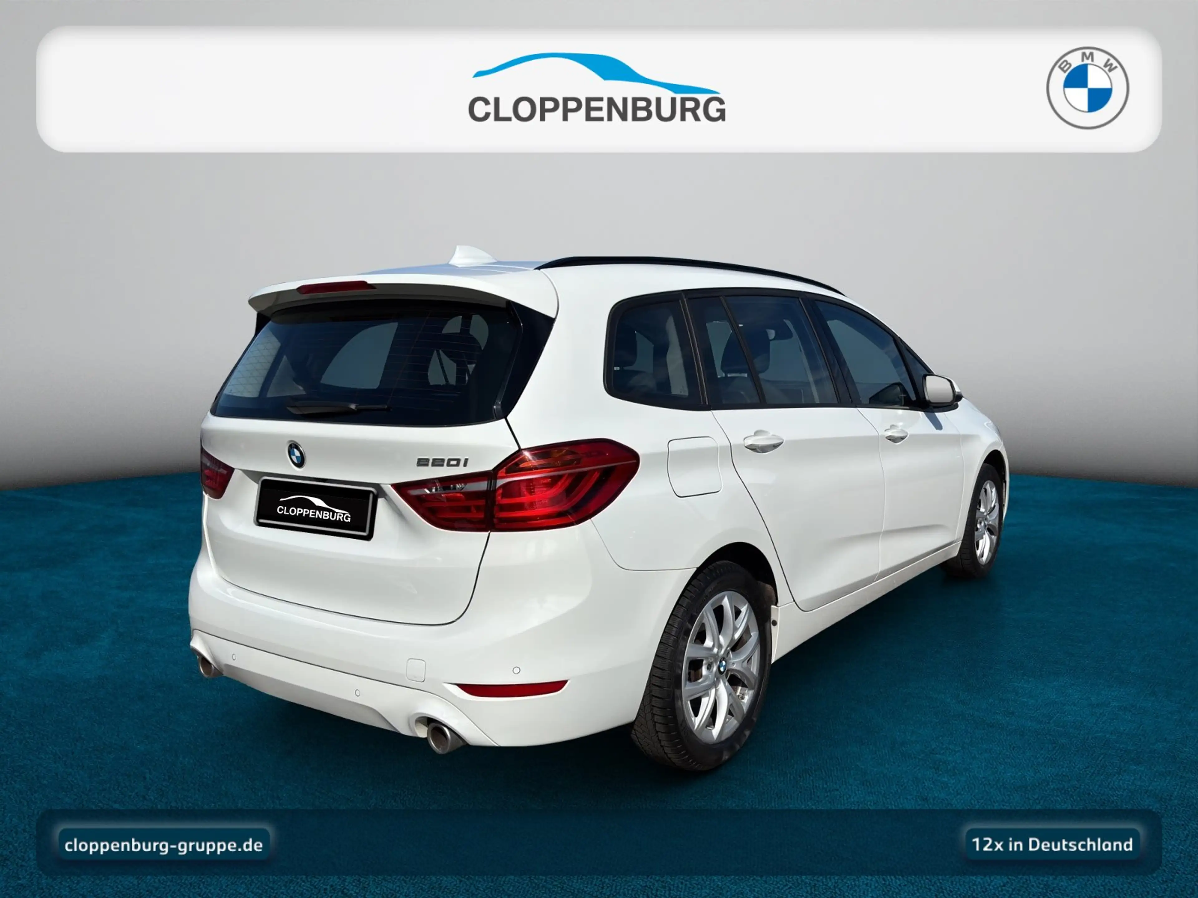 BMW 220 i — photo 6