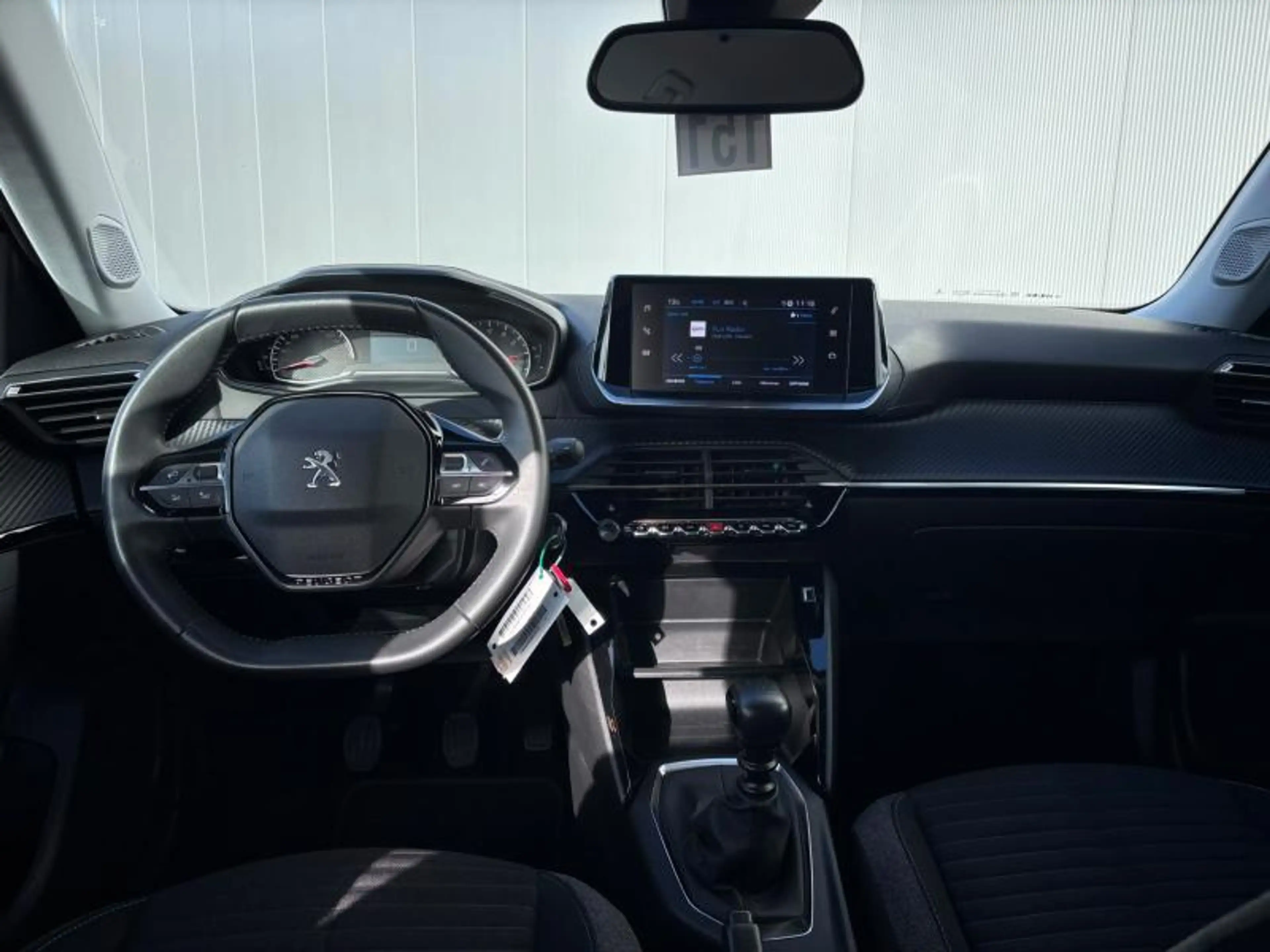 Peugeot 2008 Style 1.2 TURBO 100 — photo 12