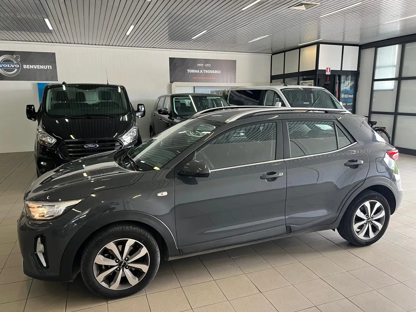 Kia Stonic 1.2 BENZINA Dpi Style 84cv KM 39.000 Grigio - 2
