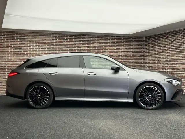 Mercedes-Benz Cla view 4