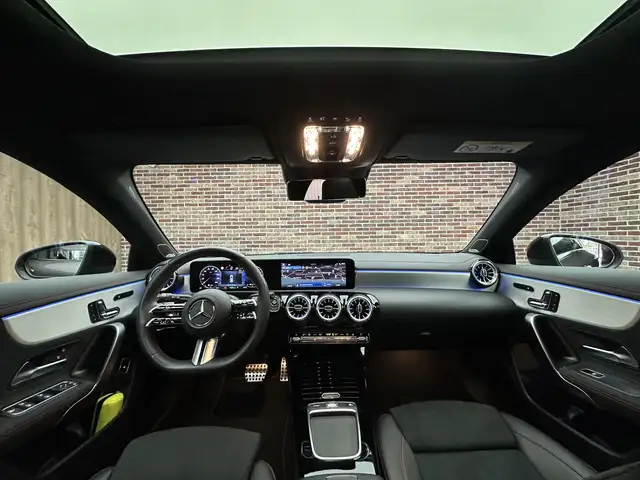 Mercedes-Benz Cla view 9