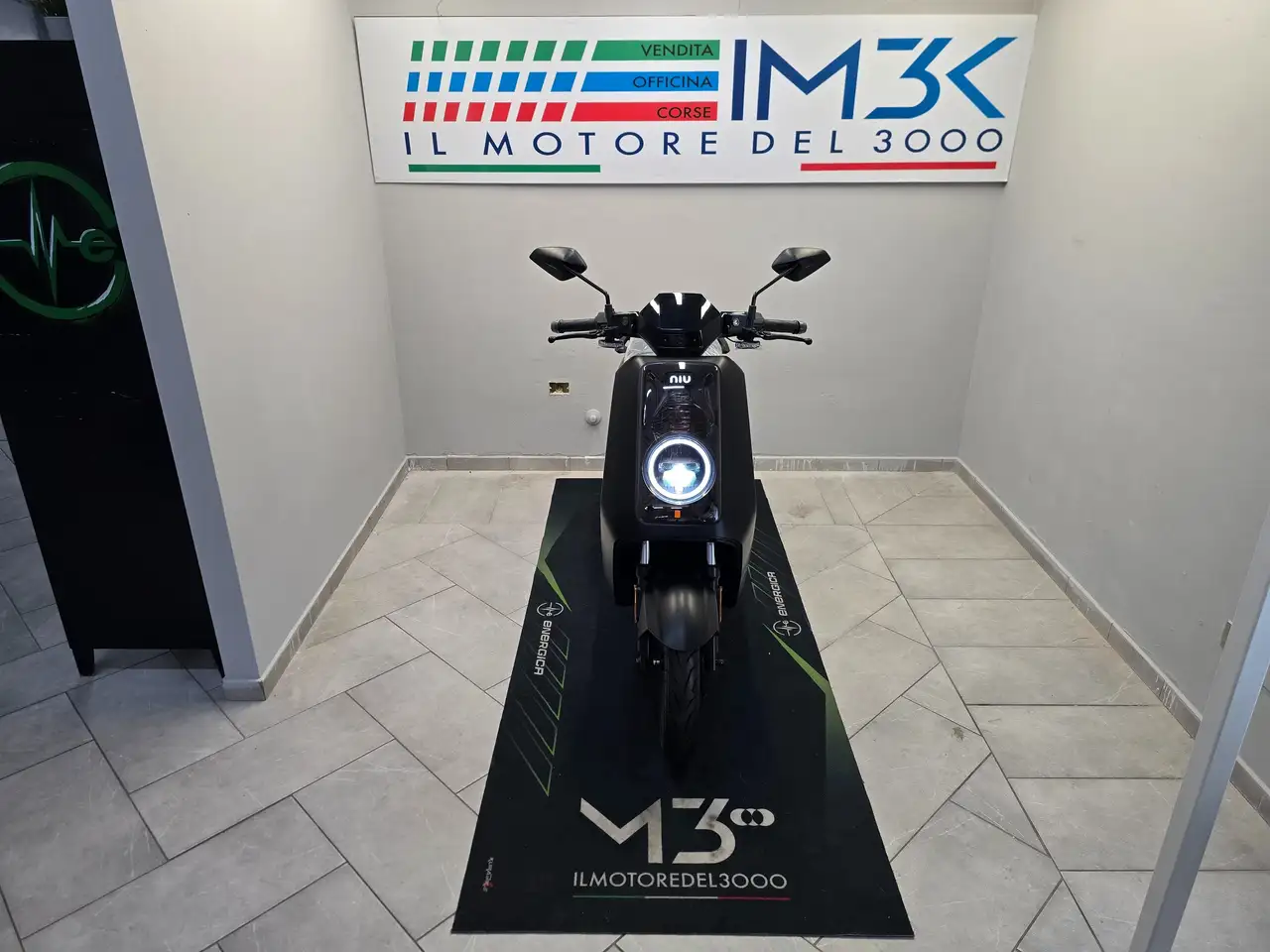 Niu NQix 150