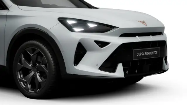 Cupra Formentor view 8