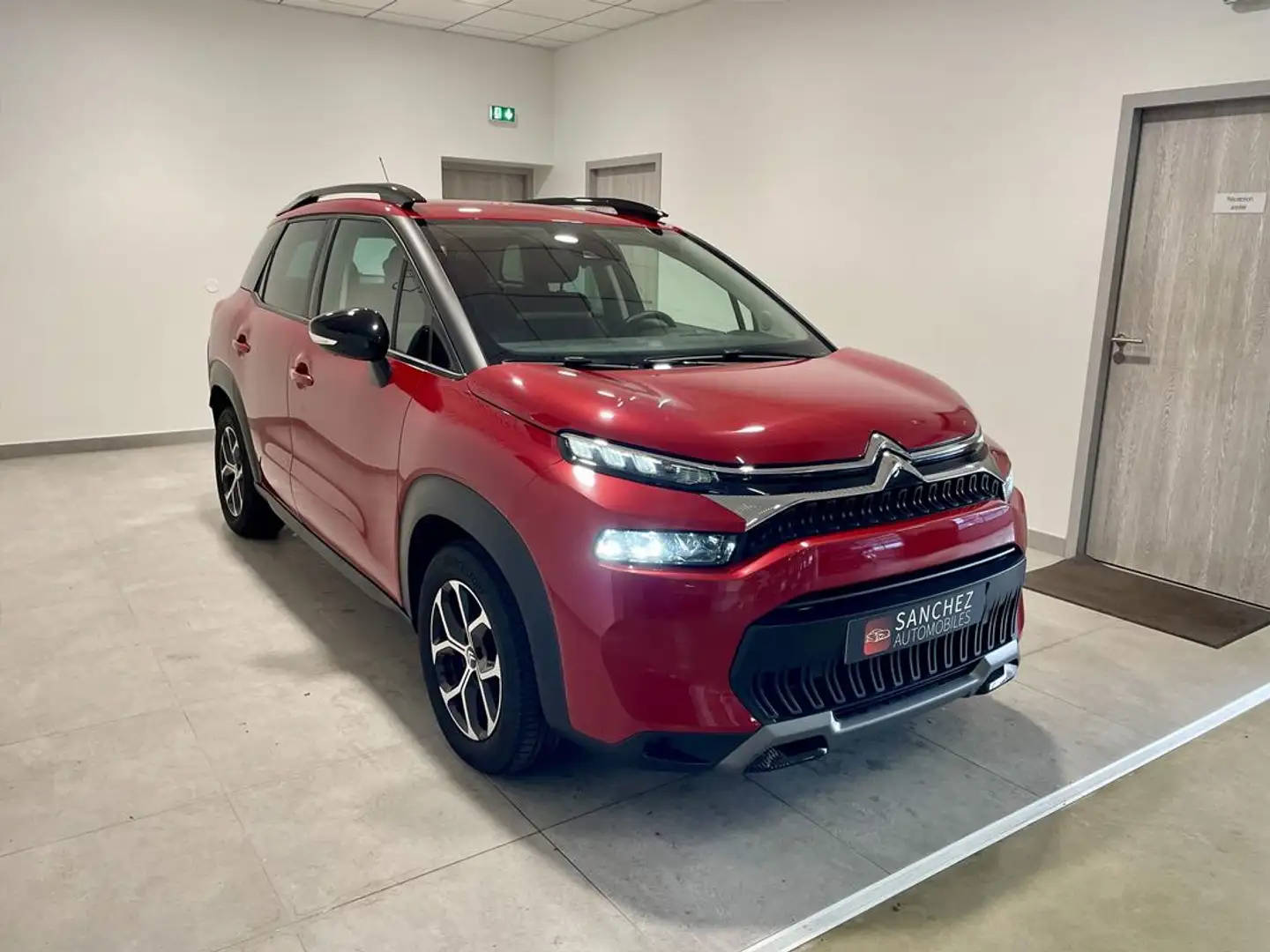 Citroen C3 Aircross (2) 1.5 BLUEHDI 110 PLUS Rojo - 2