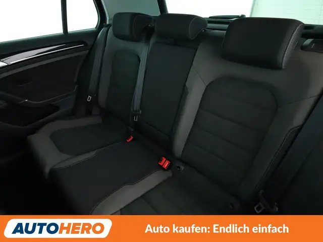Volkswagen Golf view 14