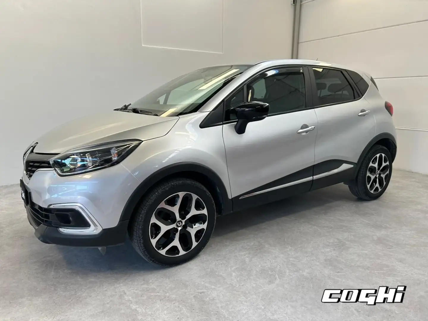 Renault Captur RENAULT Captur dCi 8V 90 CV Start&Stop Energy Zen Grijs - 2