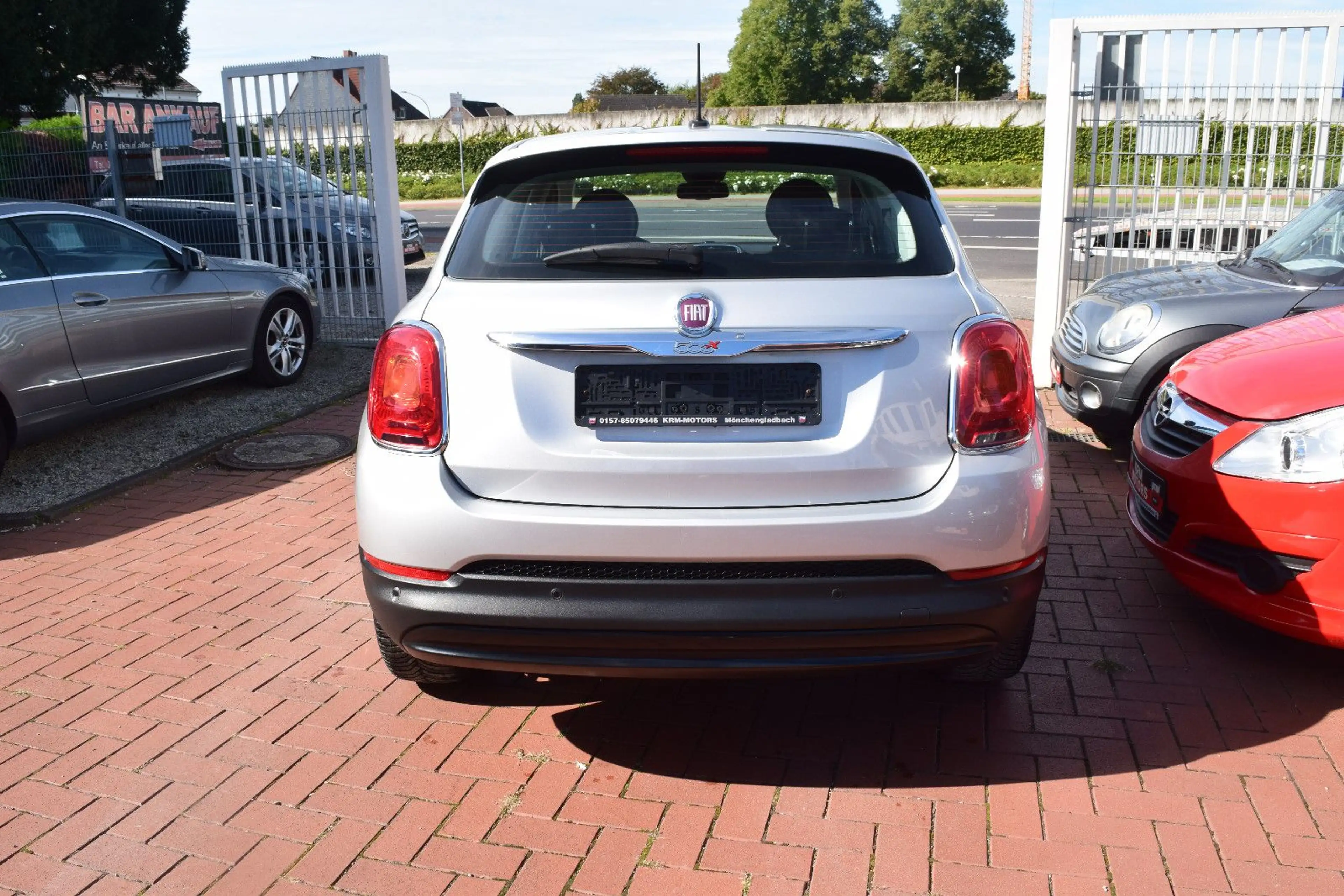 Fiat 500X KLIMAAUTOMATIK,NAVI,START&STOP,PDC,TEMPOMAT — photo 6