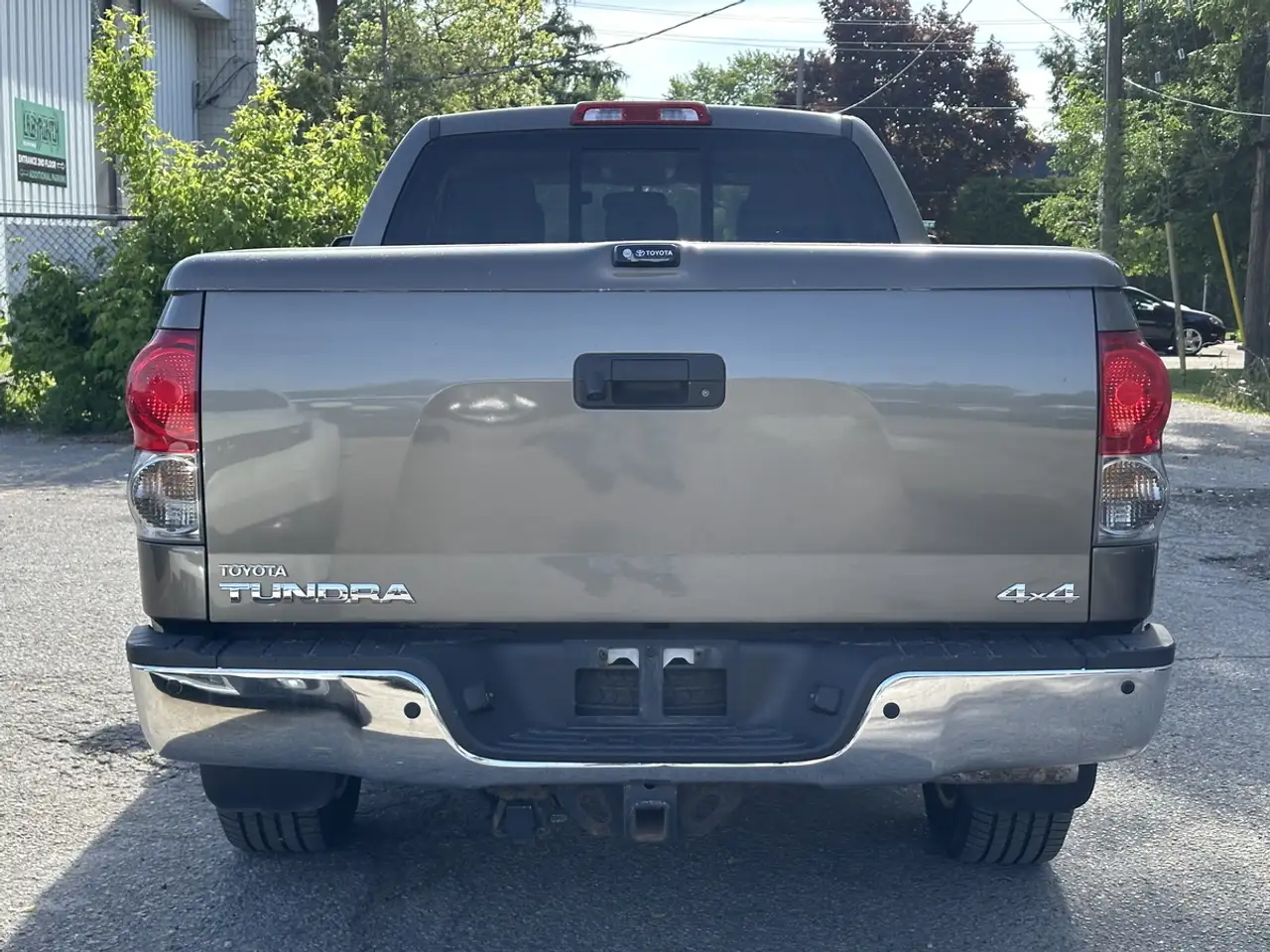 Toyota Tundra снимка Toyota Tundra