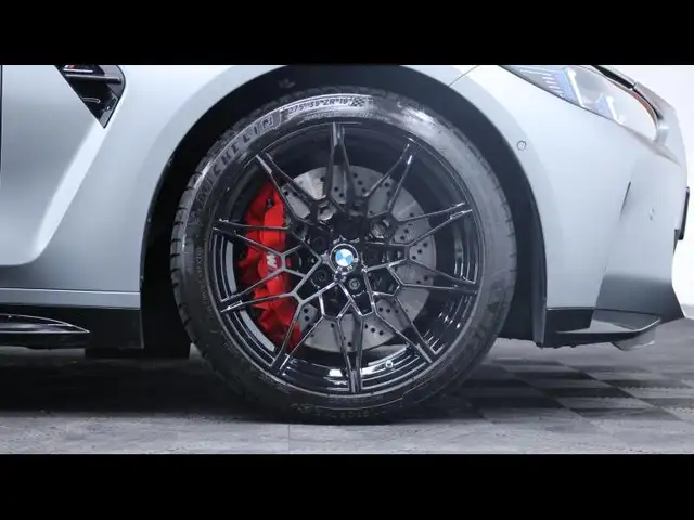 BMW M3 view 11