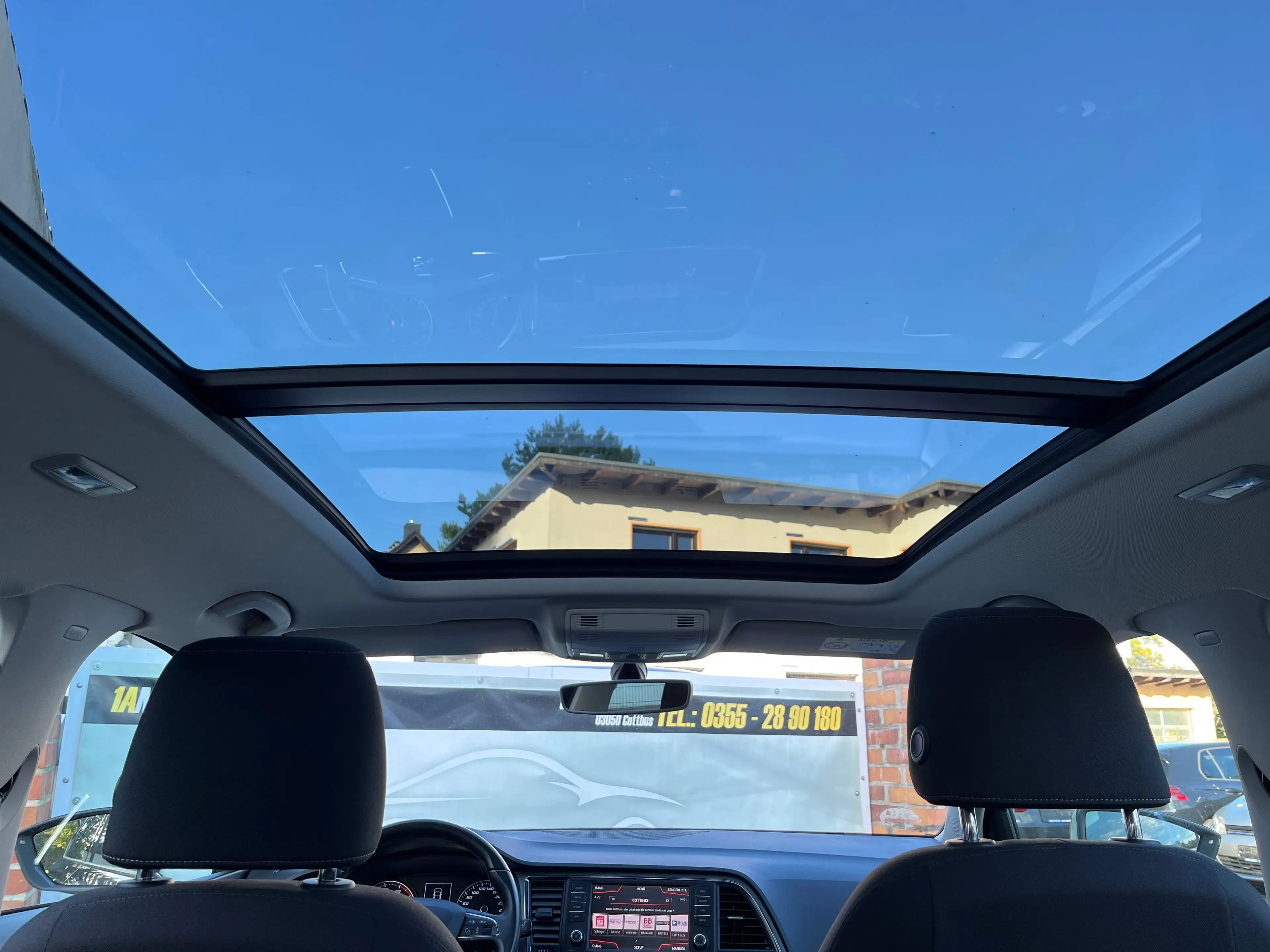 SEAT Ateca 360° Kamera - Sitzheizung - AHK - Panoramadach — photo 15