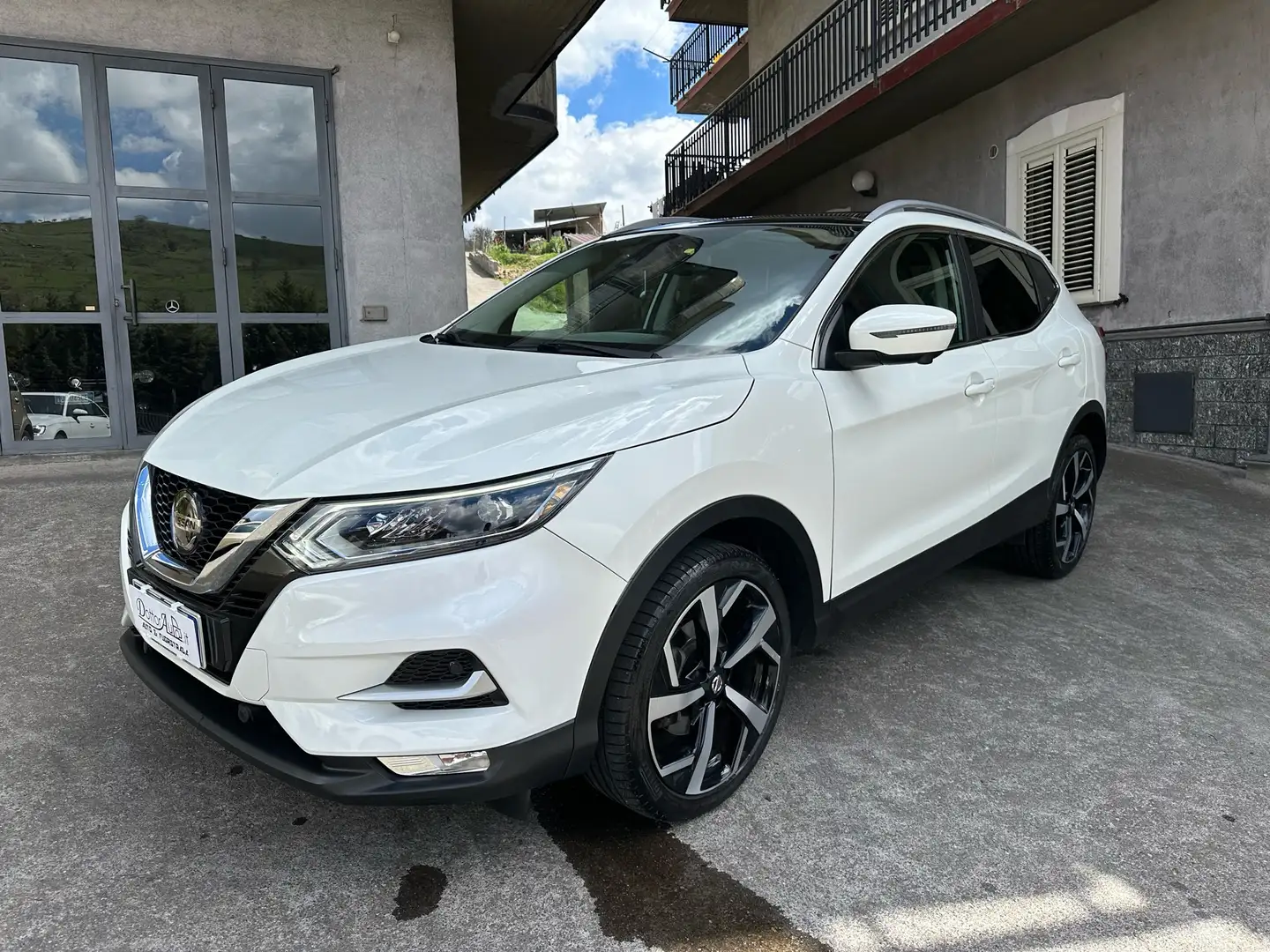 Nissan Qashqai 1.5 dci N-Connecta 110cv Bianco - 1